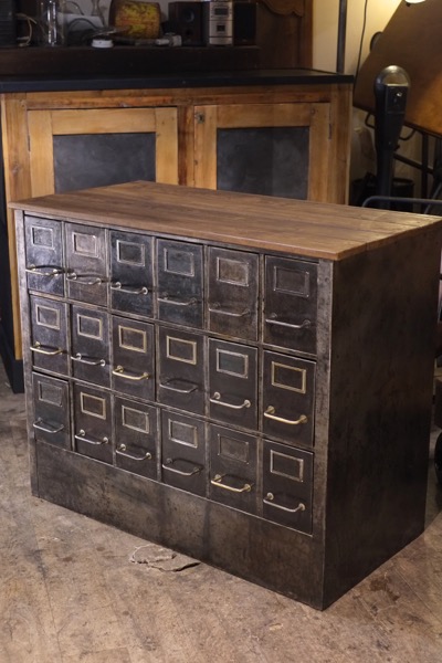 meuble industriel a tiroir metal et bois